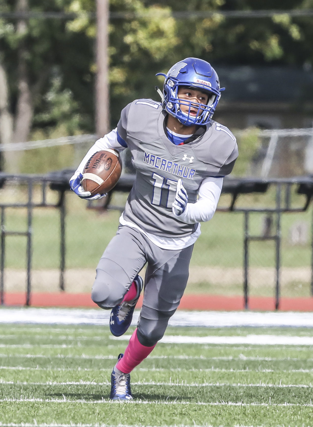 Eisenhower vs MacArthur Football 12 10.12.18.JPG